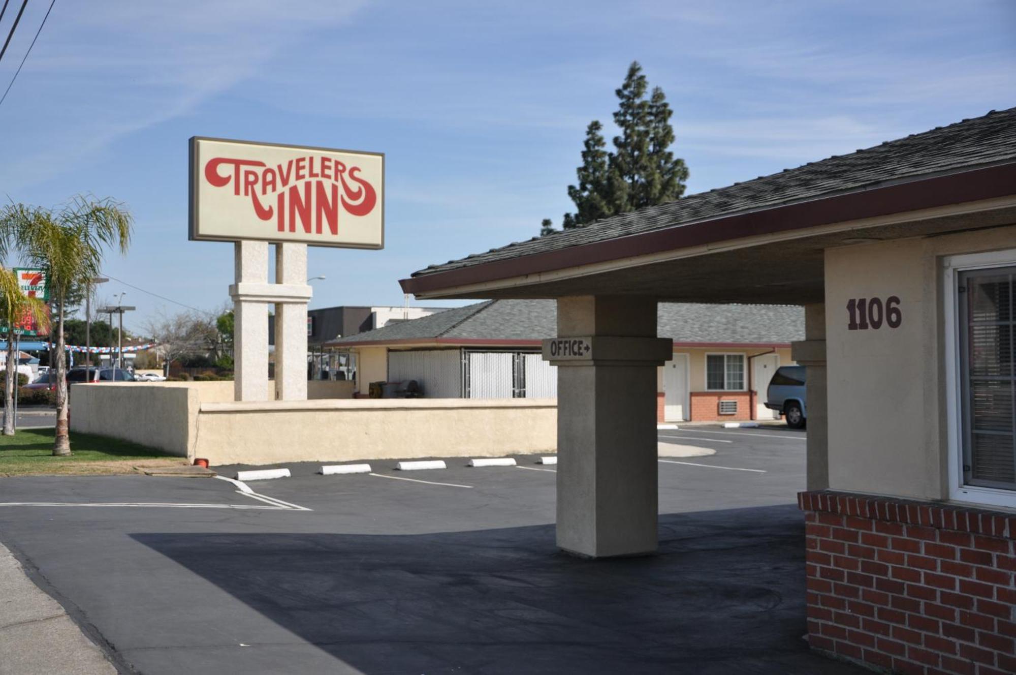 Travelers Inn מנטקה מראה חיצוני תמונה