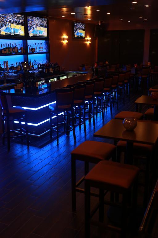 Travelers Inn מנטקה מראה חיצוני תמונה