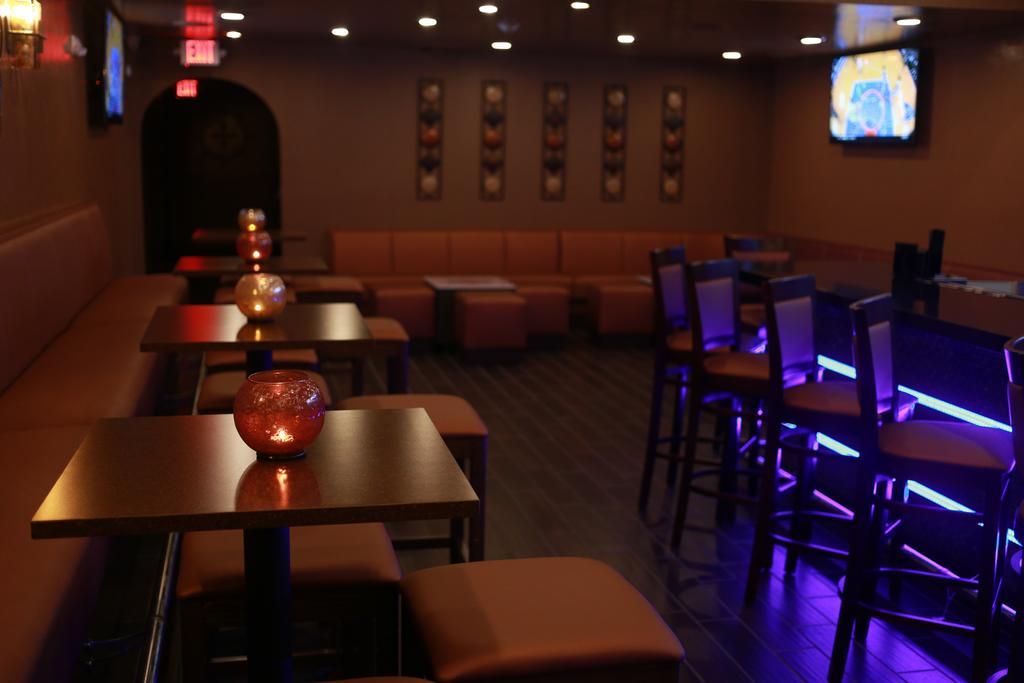 Travelers Inn מנטקה מראה חיצוני תמונה