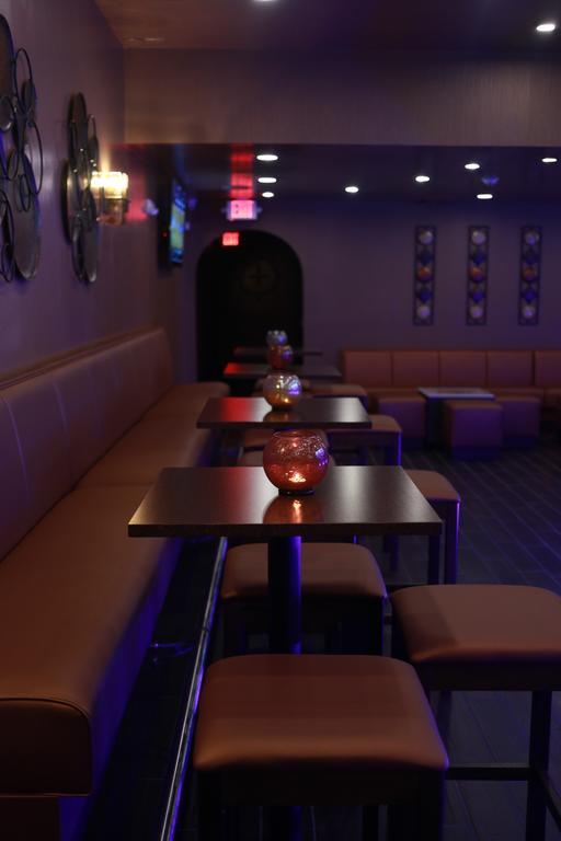 Travelers Inn מנטקה מראה חיצוני תמונה